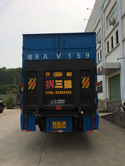 摩托車尾箱底板，實用性與美觀性的完美結(jié)合